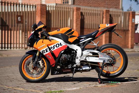 HONDA CBR 1000RR REPSOL HONDA CBR 1000RR REPSOL